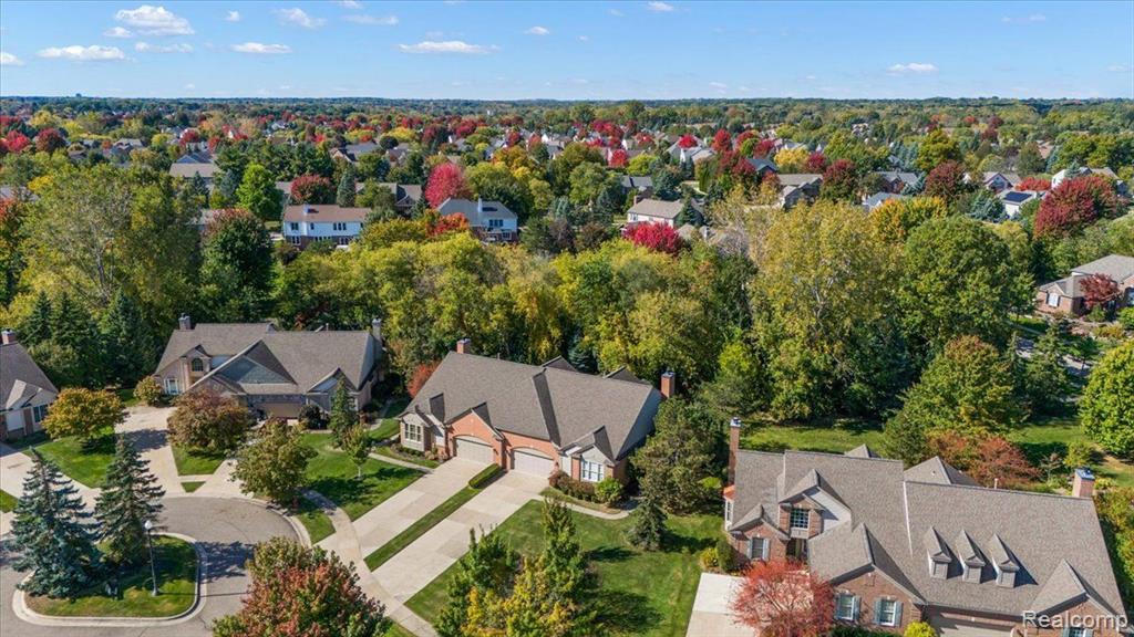 833 GARNET Court, Rochester, MI 48306 — Photo 44