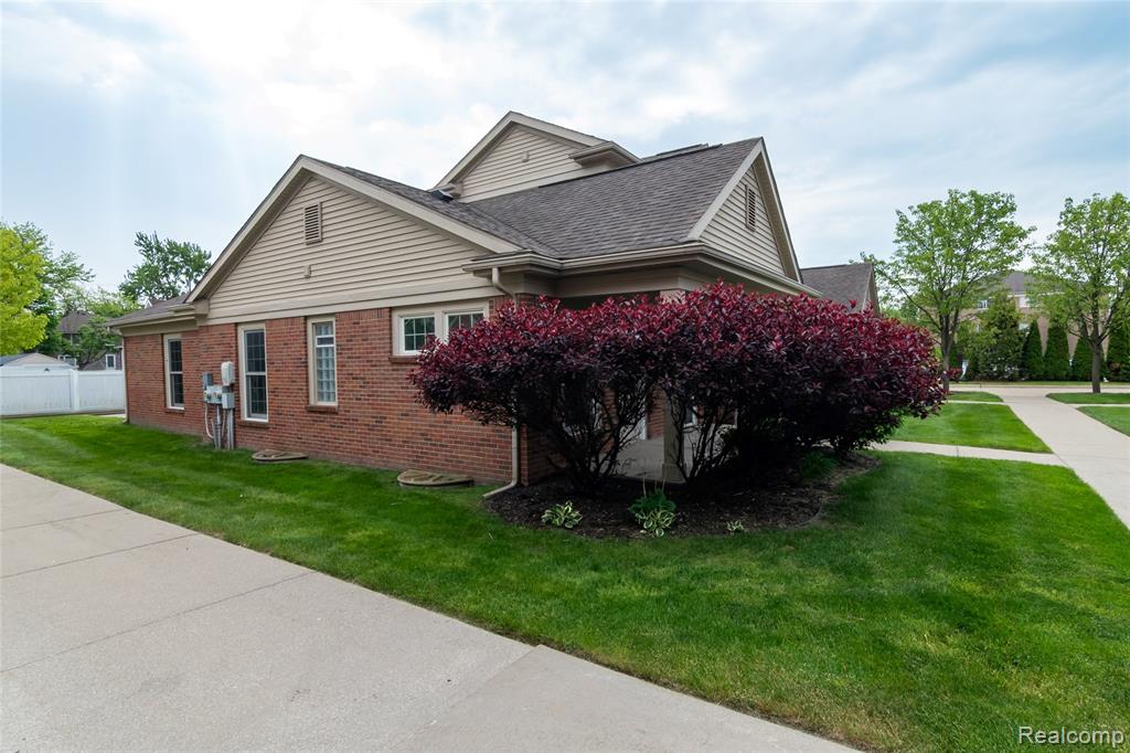 616 Superior Boulevard, Wyandotte, MI 48192 — Photo 43