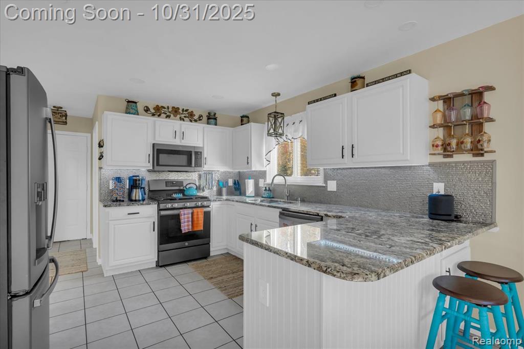 4303 Conifer Lane, Port Huron, MI 48060 — Photo 6