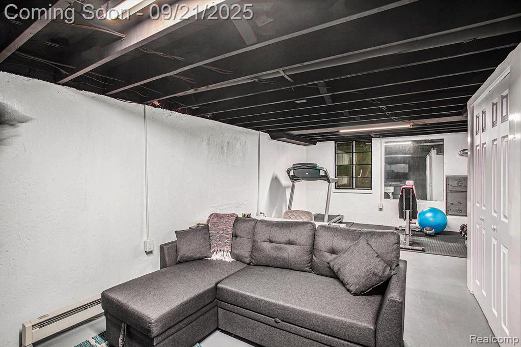 1054 Stratford Lane, Bloomfield Hills, MI 48304 — Photo 24