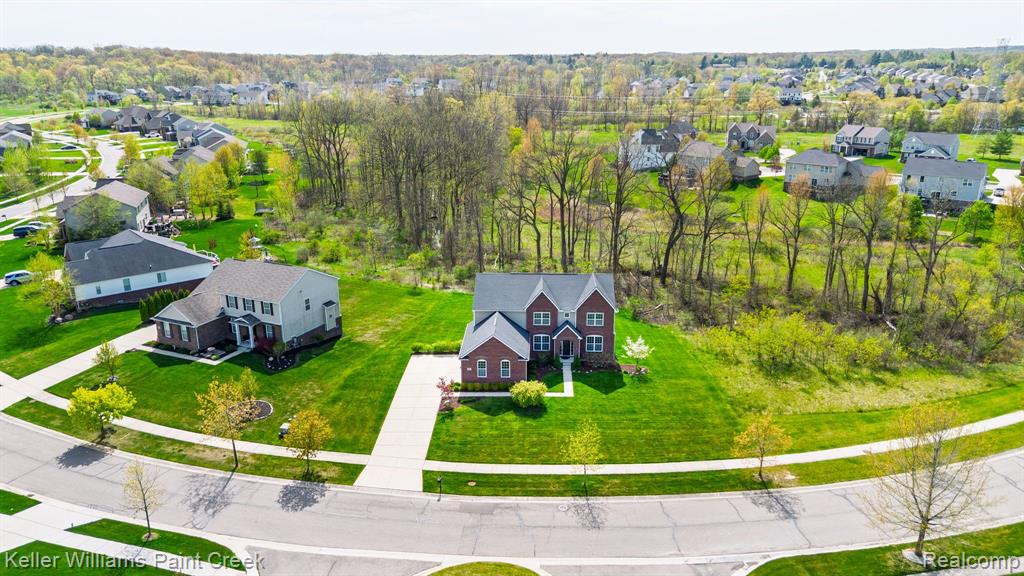 894 Wynstone Circle N, Oakland, MI — Photo 11
