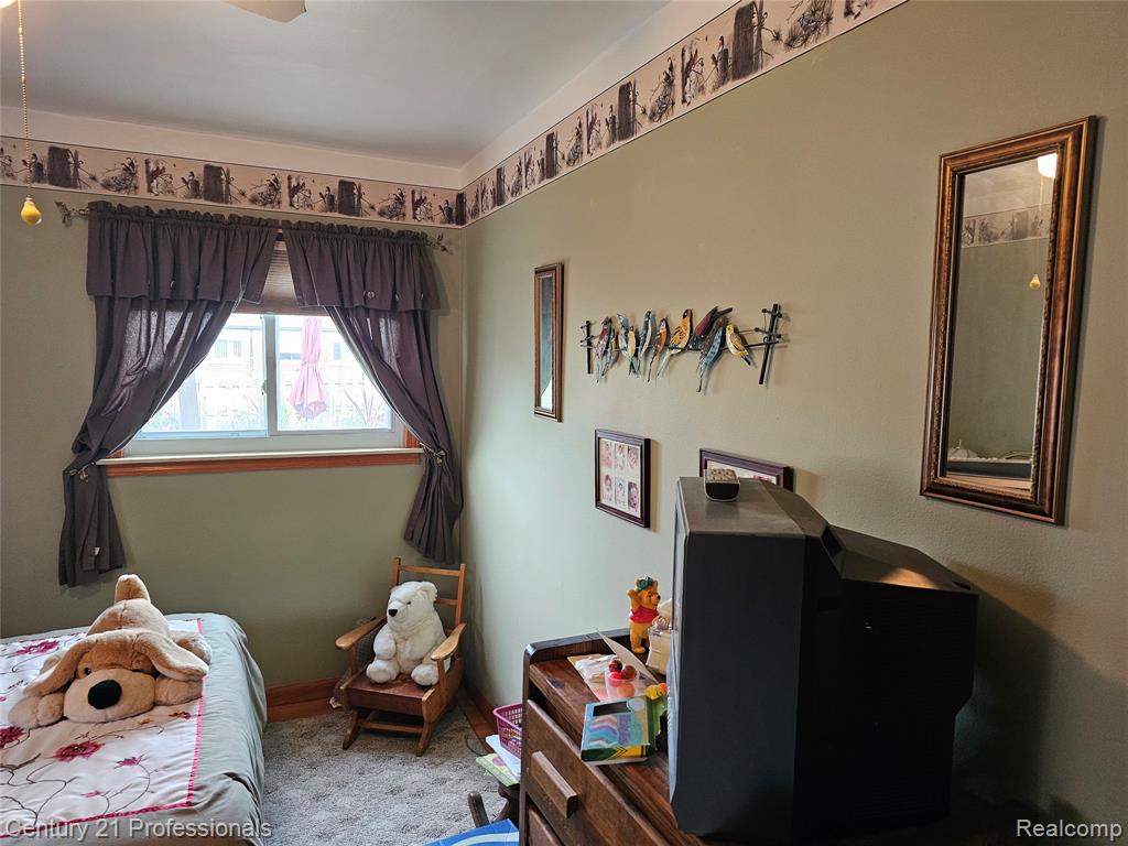 8876 Robindale, Redford, MI 48239 — Photo 21