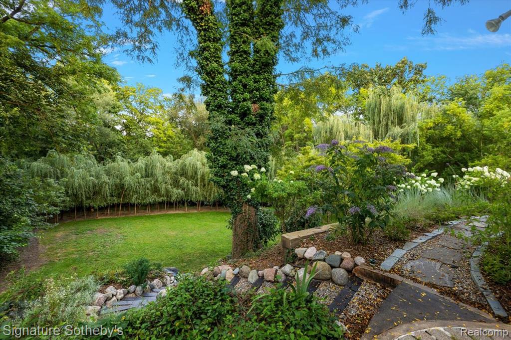 22601 Highbank Drive, Beverly Hills, MI 48025 — Photo 6