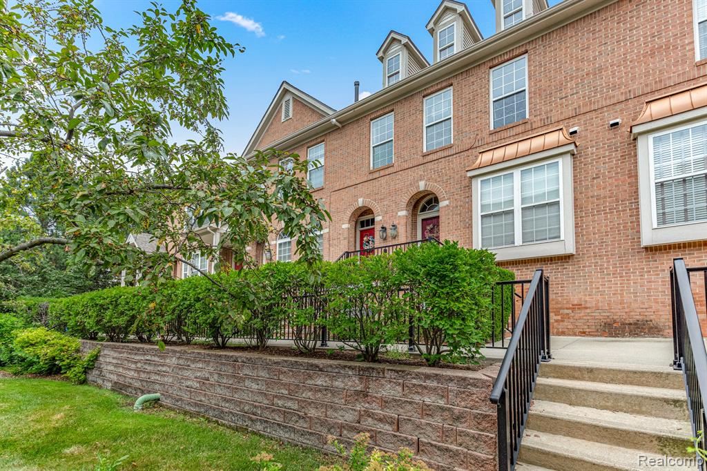 20110 Rodeo Court, Southfield, MI 48075 — Photo 4