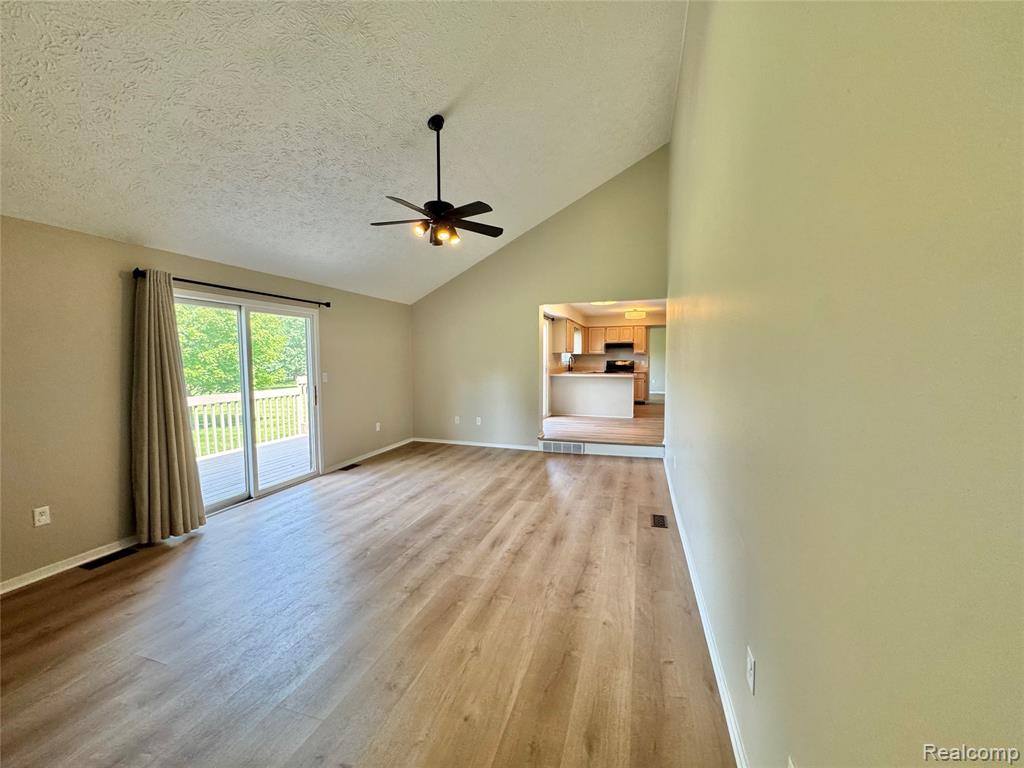 2132 Maple Creek Circle, Ann Arbor, MI 48108 — Photo 19