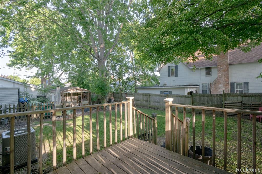 515 Jay Street, St. Clair, MI 48079 — Photo 14