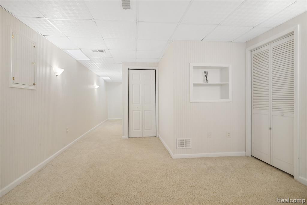 50436 Beechwood Court, Plymouth, MI 48170 — Photo 21