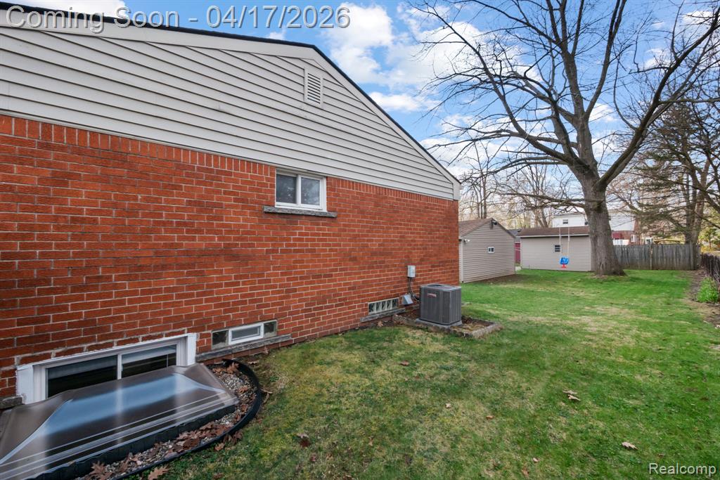 9913 Arcola Street, Livonia, MI 48150 — Photo 10