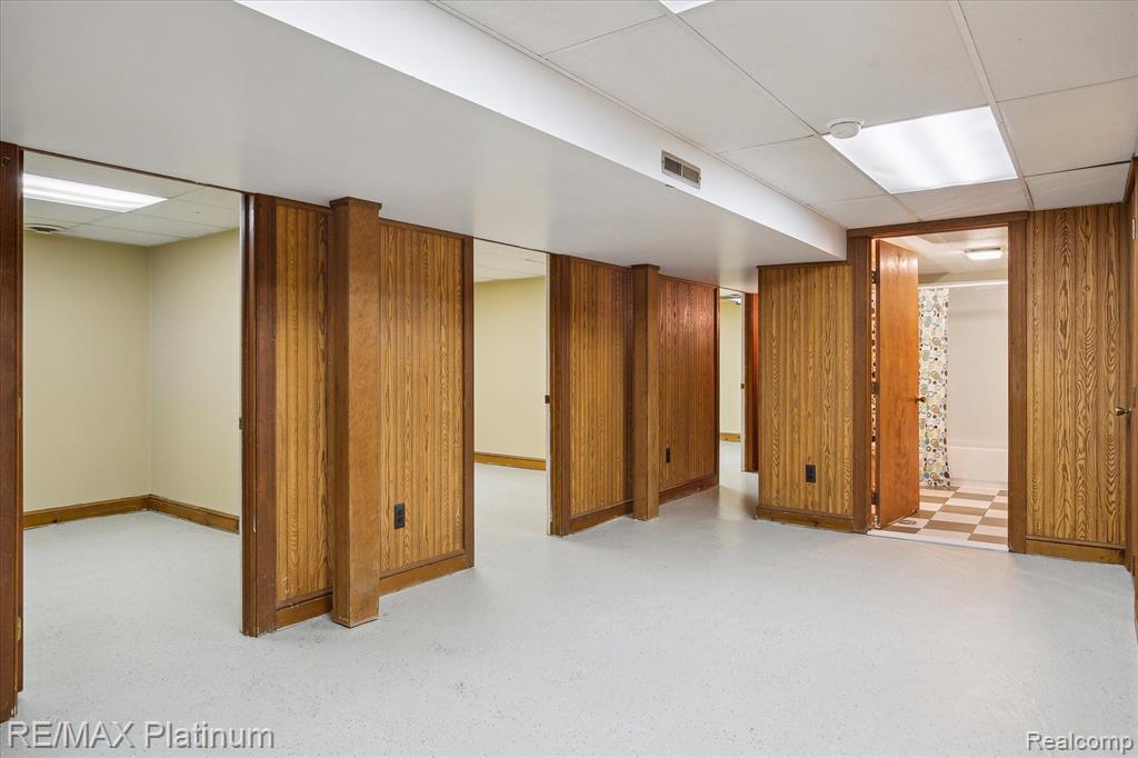 2123 Winewood Avenue, Ann Arbor, MI 48103 — Photo 30