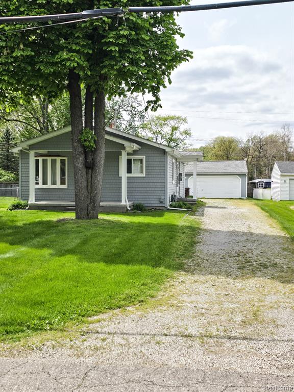 12929 Matthews Street, Carleton, MI 48117 — front exterior