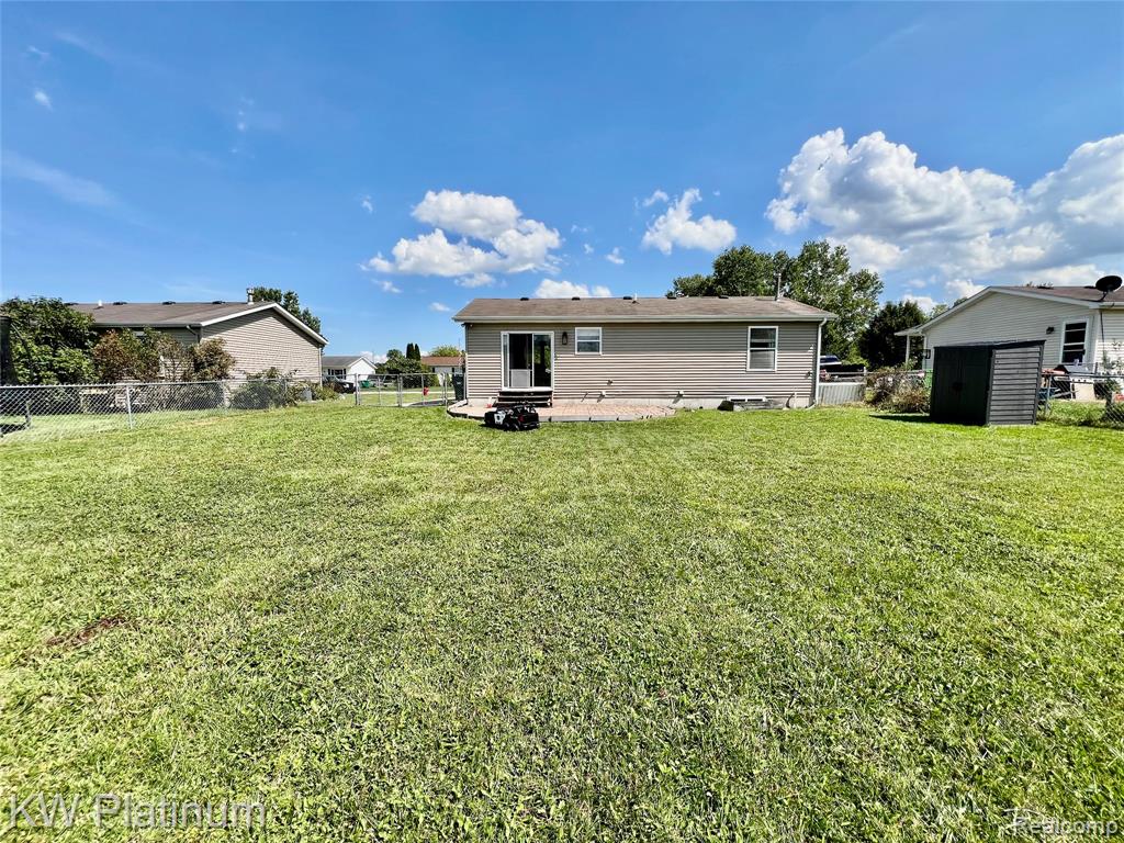 1097 Quain Lane, Port Huron, MI 48060 — Photo 16