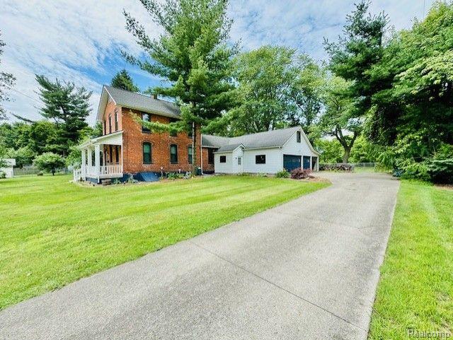 739 N 9TH Street, St. Clair, MI 48079 — Photo 4
