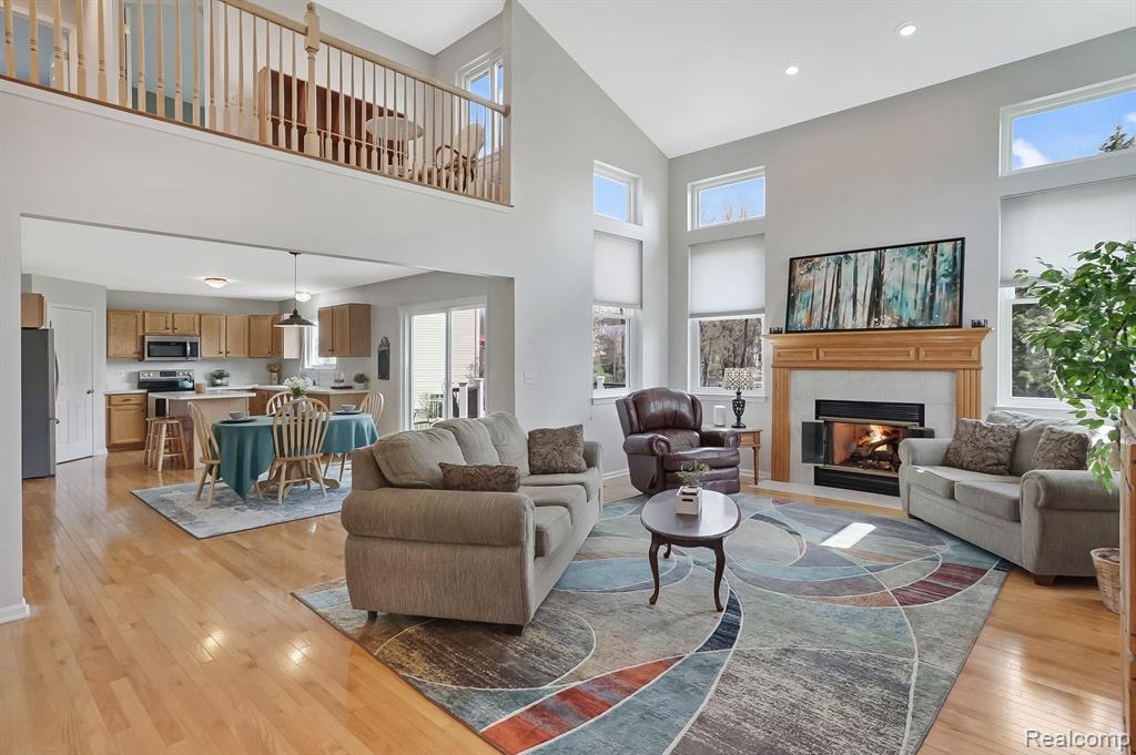 21191 GREENBRIAR Lane, South Lyon, MI 48178 — Photo 10