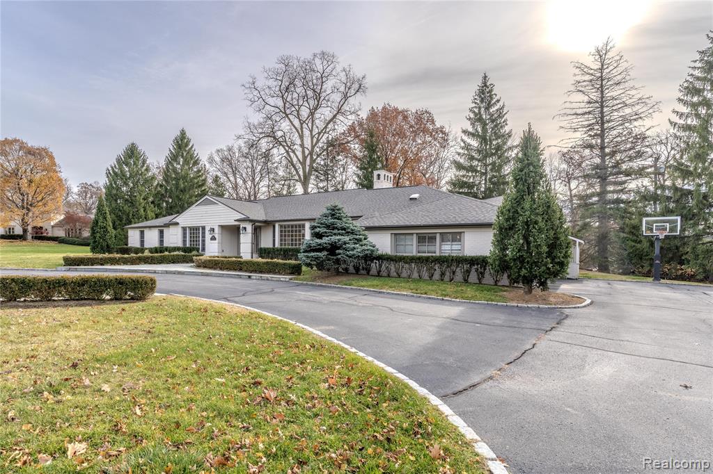 591 Rudgate Road, Bloomfield Hills, MI 48304 — Photo 14