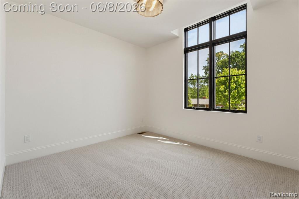 503 GIRARD Avenue, Royal Oak, MI 48073 — Photo 41