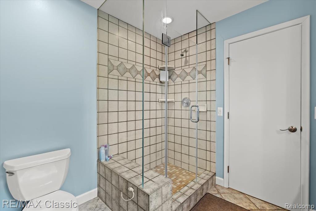 2345 E Commerce Road, Milford, MI 48381 — Photo 21