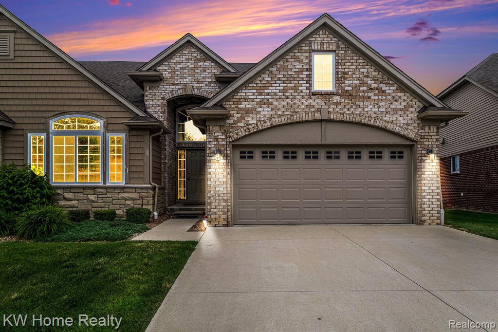 5193 Hawkseye Trace, Warren, MI 48092 — Photo 2