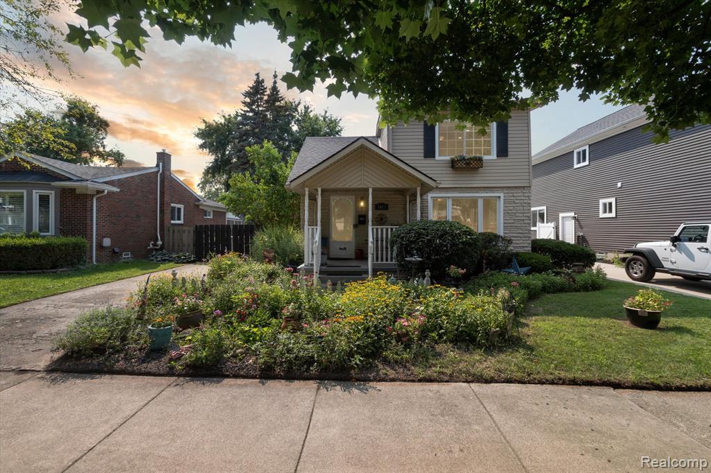 3047 Cumberland Road, Berkley, MI 48072 — Photo 2
