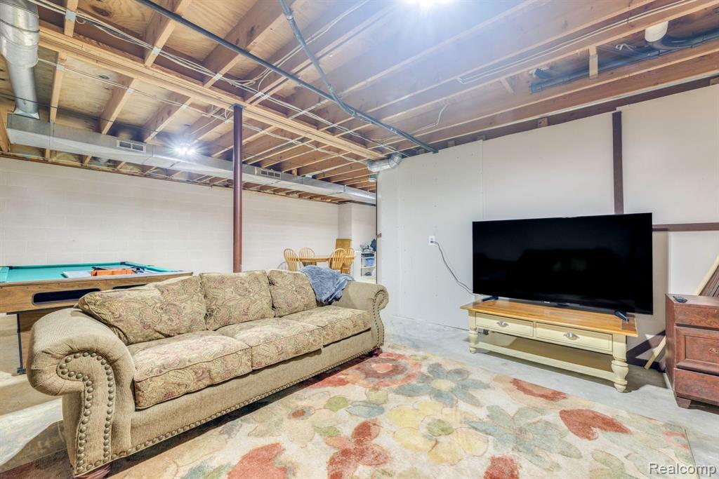 516 WILLIAM G Drive, Capac, MI 48014 — Photo 34