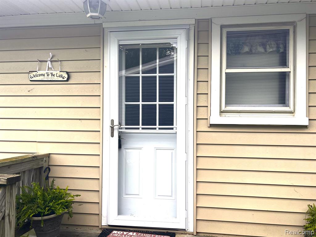8480 CAROLS Drive, Brighton, MI 48114 — Photo 7