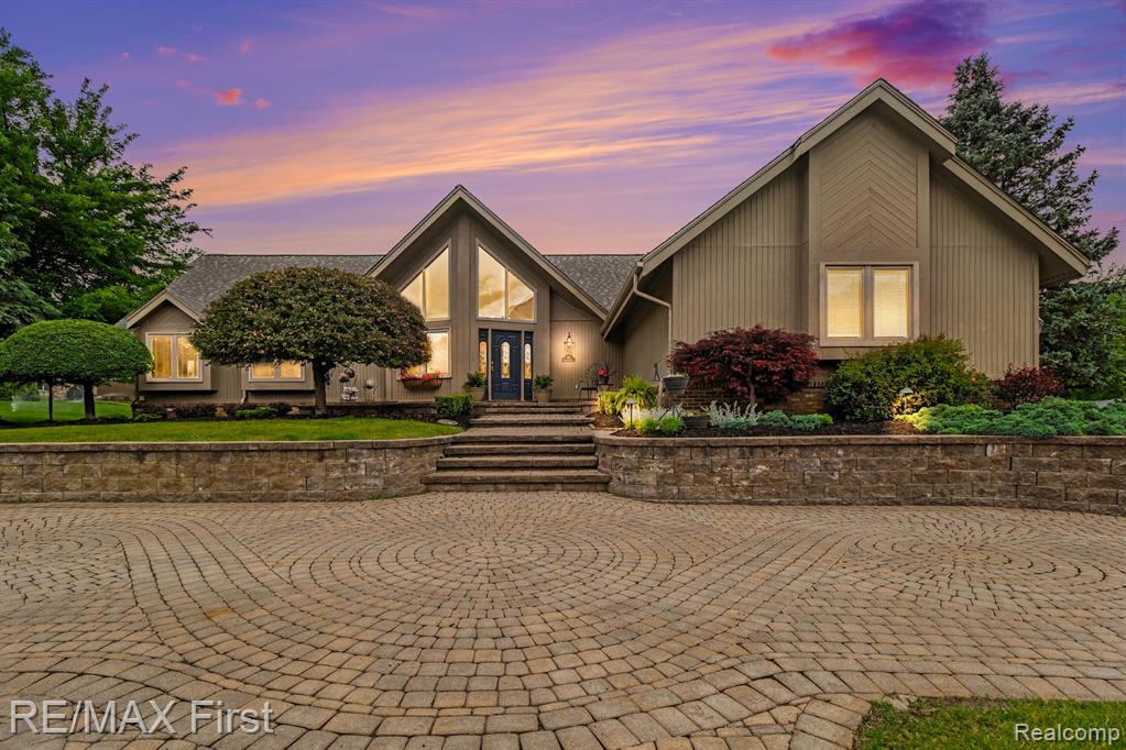 601 Brookwood Lane E, Rochester Hills, MI 48309 — Photo 6