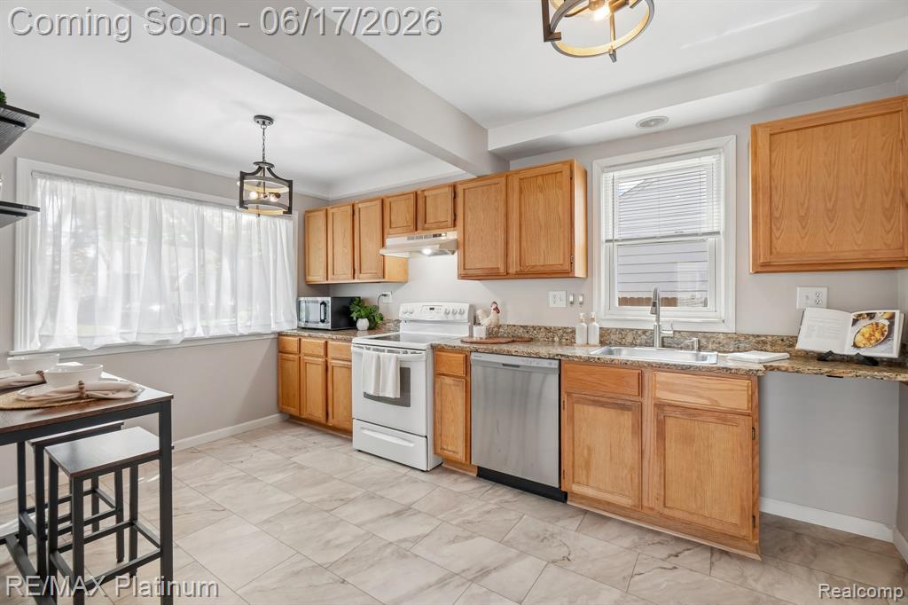56 Charlevoix Street, Clawson, MI — Photo 3