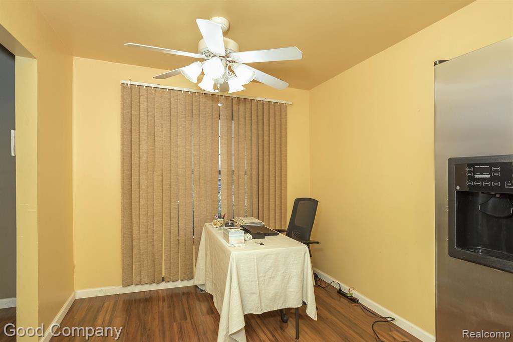 28562 REGENT Court S, Southfield, MI 48076 — Photo 9