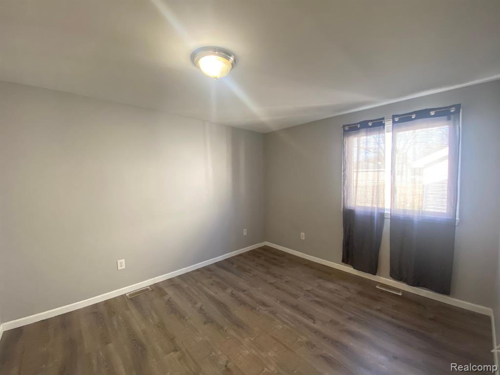 5951 HURON Street, Taylor, MI — Photo 7