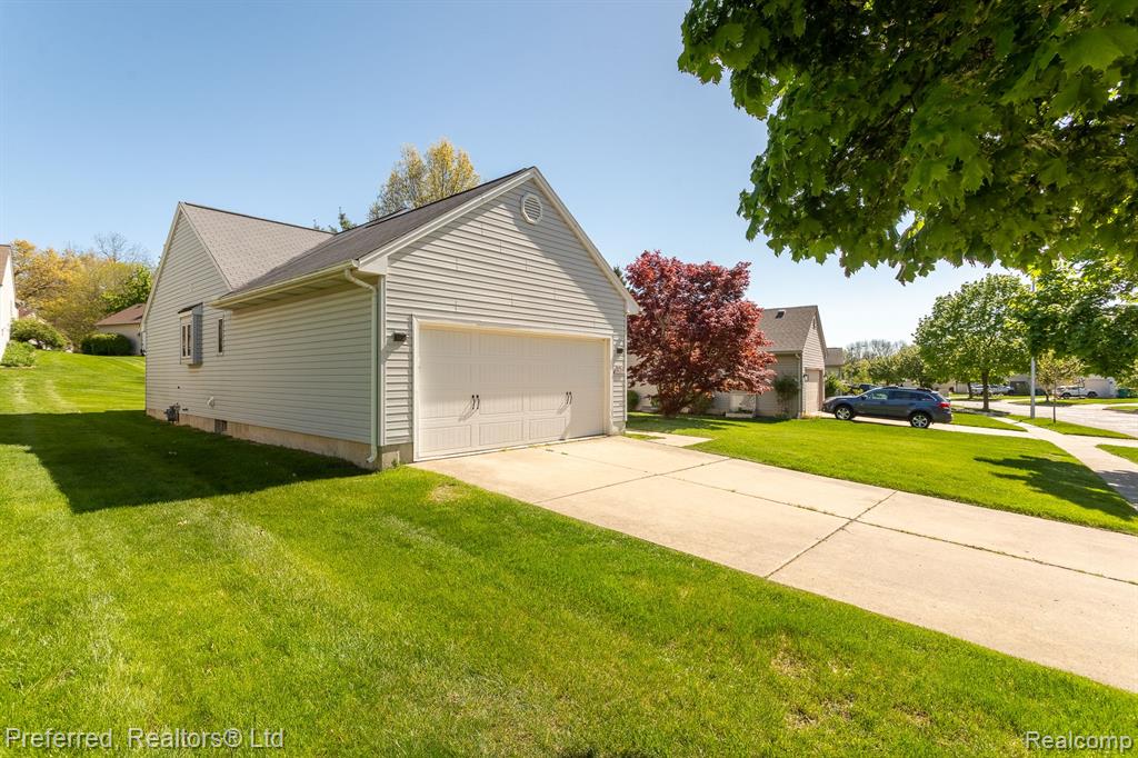 454 Woodland Drive, Saline, MI 48176 — Photo 32