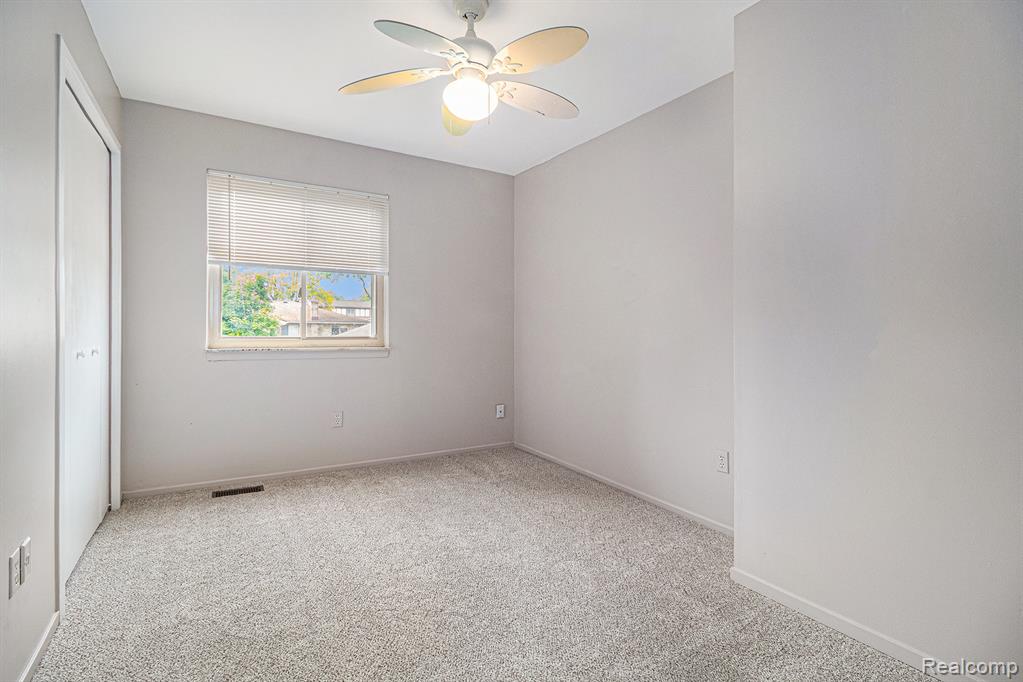 407 N Willard Road, Canton, MI 48187 — Photo 9