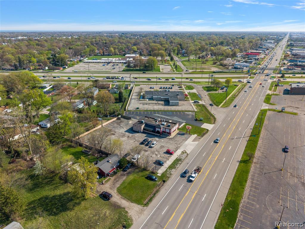37116 S Groesbeck Highway, Clinton Twp, MI 48036 — Photo 20