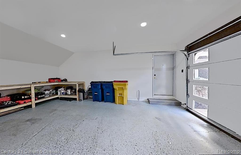 4421 W MAPLE Road, Bloomfield Hills, MI 48301 — Photo 34