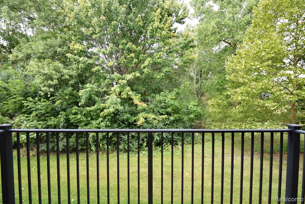 751 PAINT CREEK Drive, Troy, MI 48085 — Photo 6