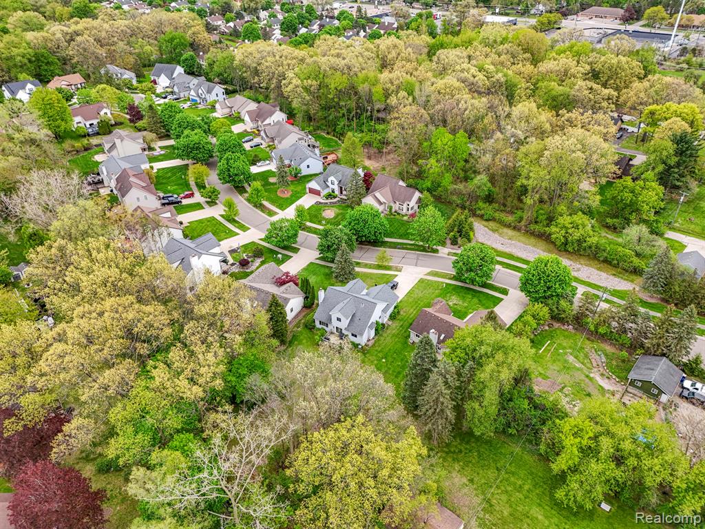 7978 Hoffman Drive, Waterford, MI 48327 — Photo 46