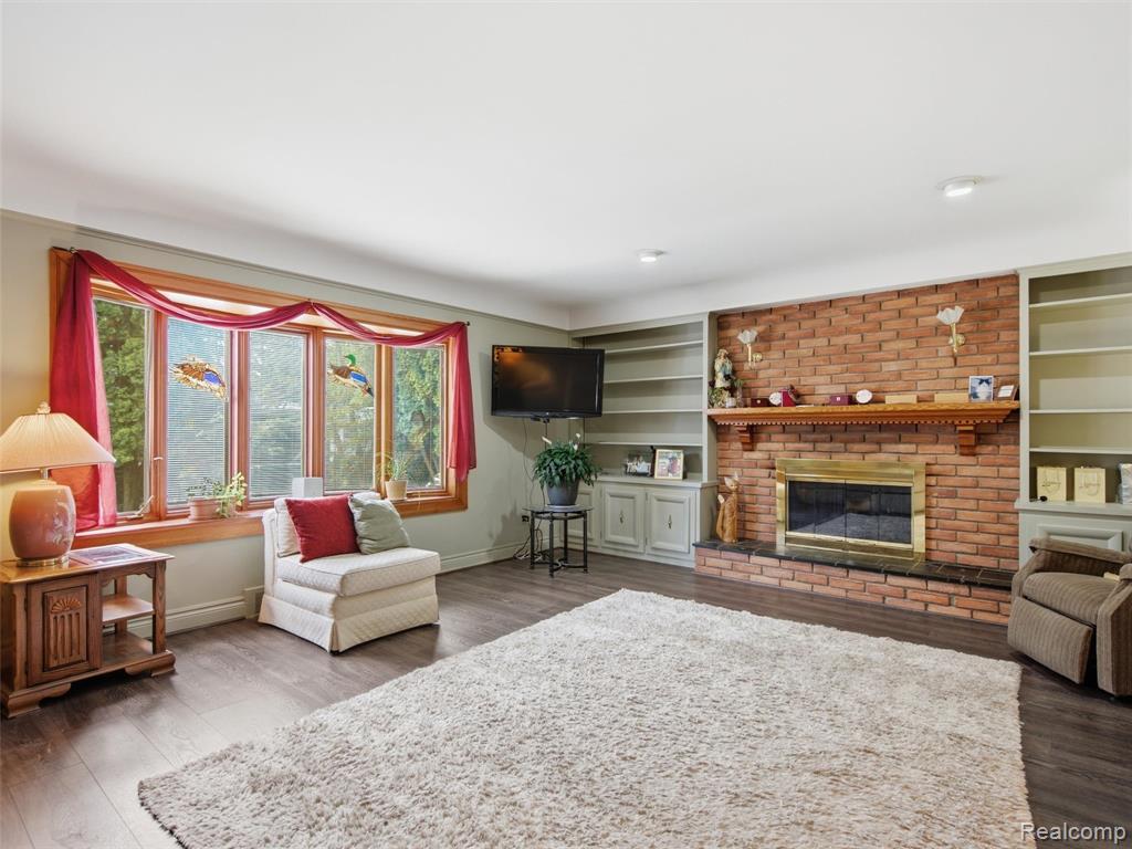 883 Briarcliff Drive, Grosse Pointe, MI 48236 — Photo 19