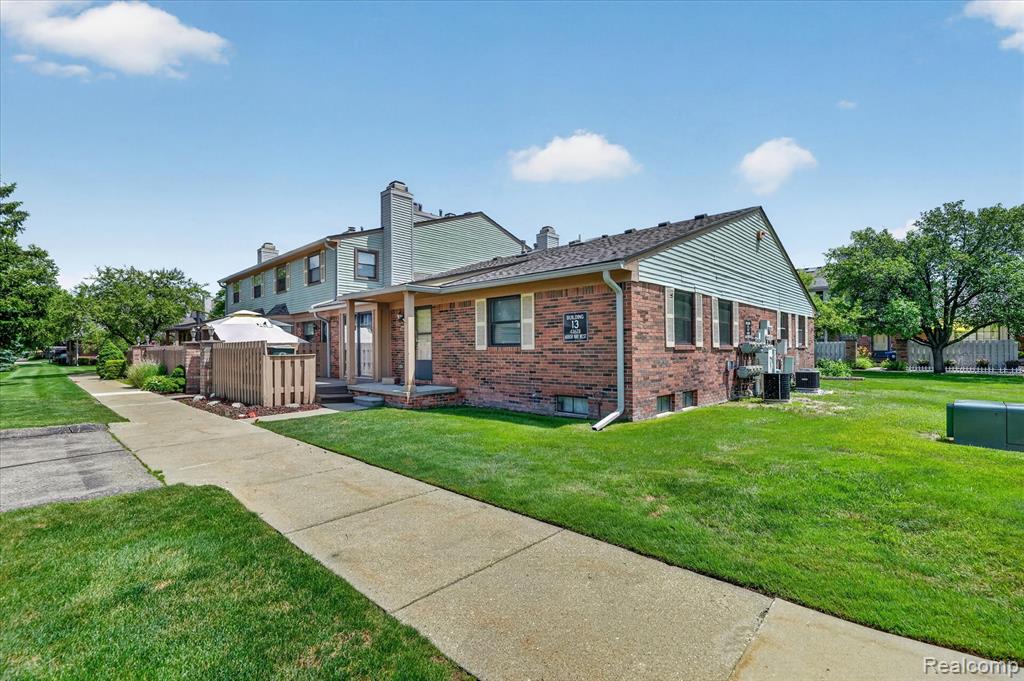 43628 W Arbor Way Drive, 103, Canton, MI 48188 — Photo 34