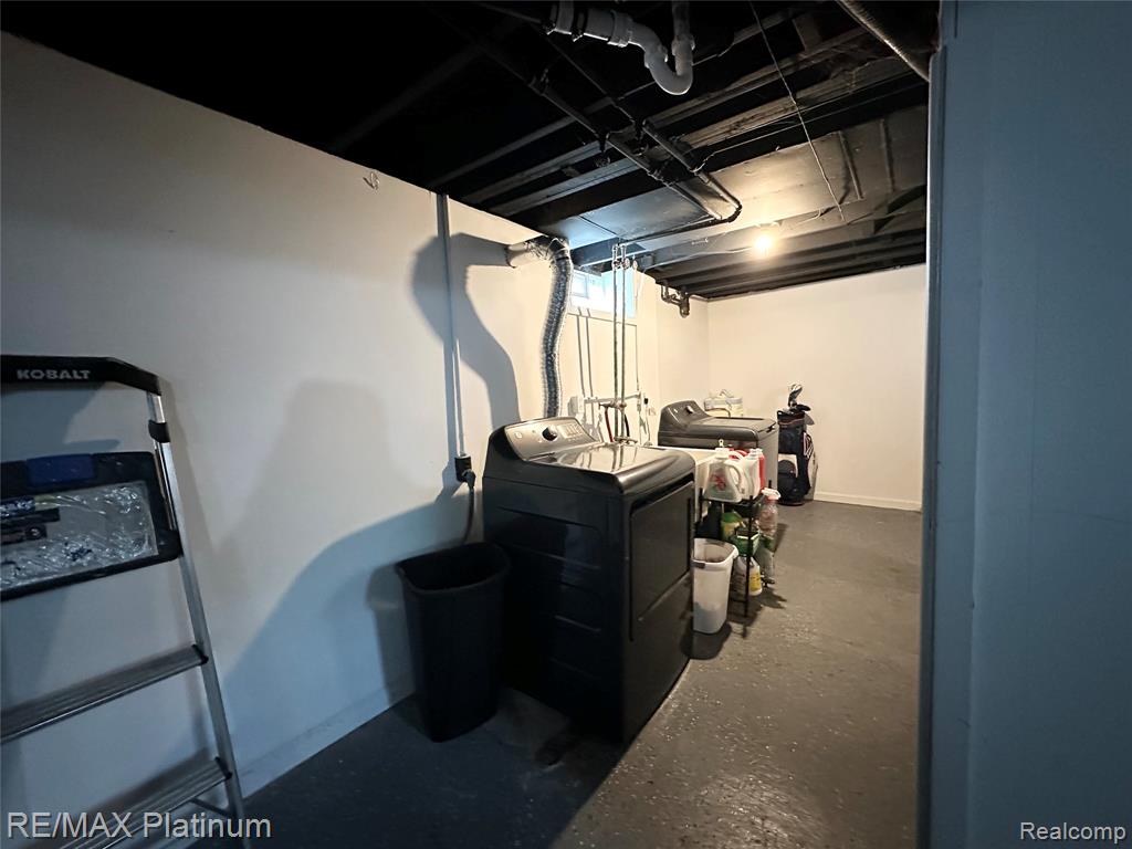 28417 Barton Street, Garden City, MI — Photo 16