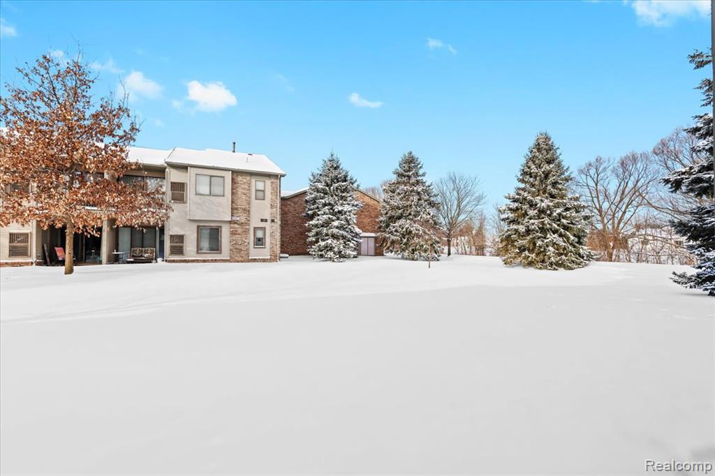 42714 Lilley Pointe Drive, 213, Canton, MI 48187 — Photo 22