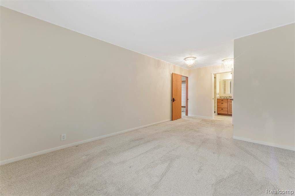 4651 Eddystone Circle, Clarkston, MI — Photo 37