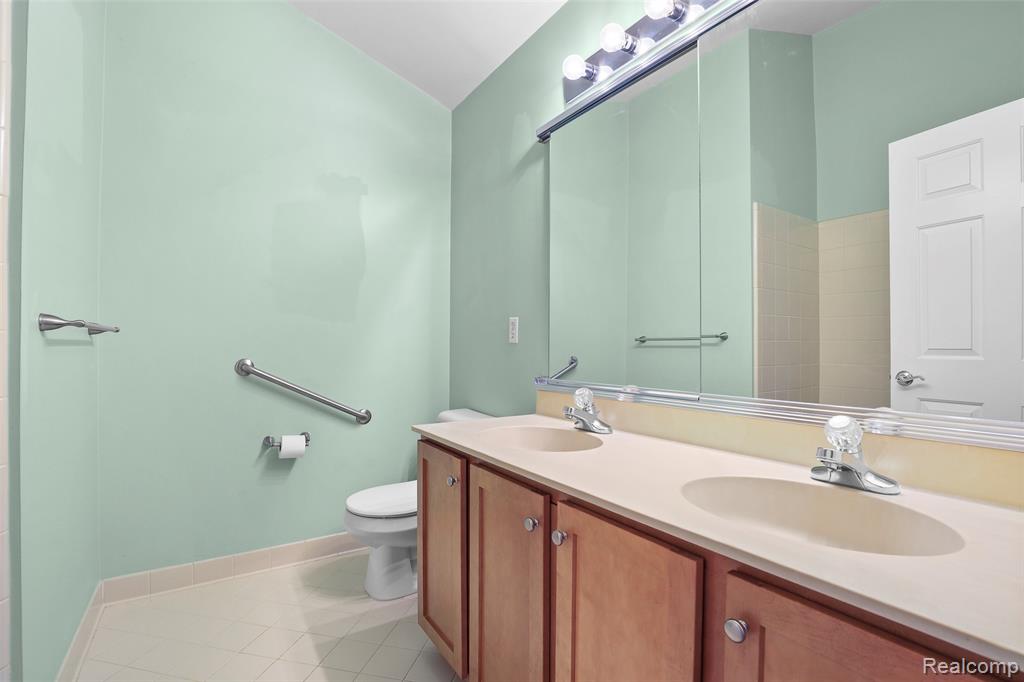 49994 Blackberry Trail, Novi, MI — Photo 19
