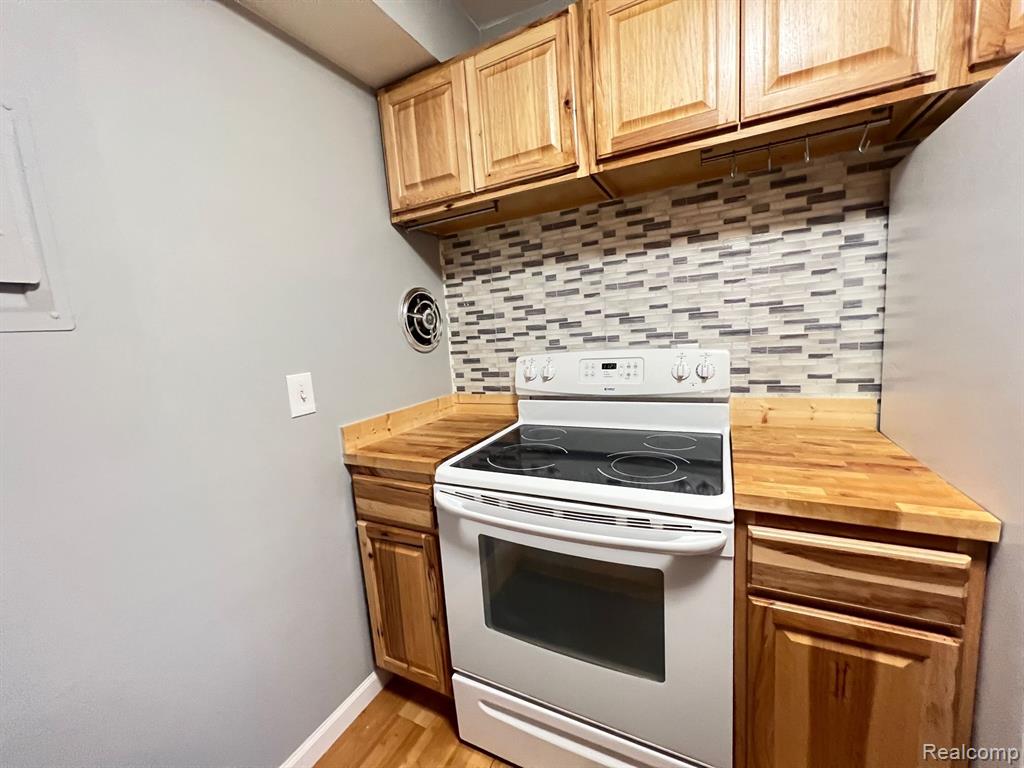 2152 PAULINE Boulevard, Ann Arbor, MI 48103 — Photo 11