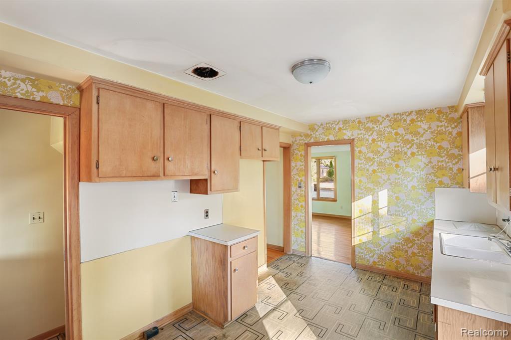 685 Ross Street, Plymouth, MI 48170 — Photo 3