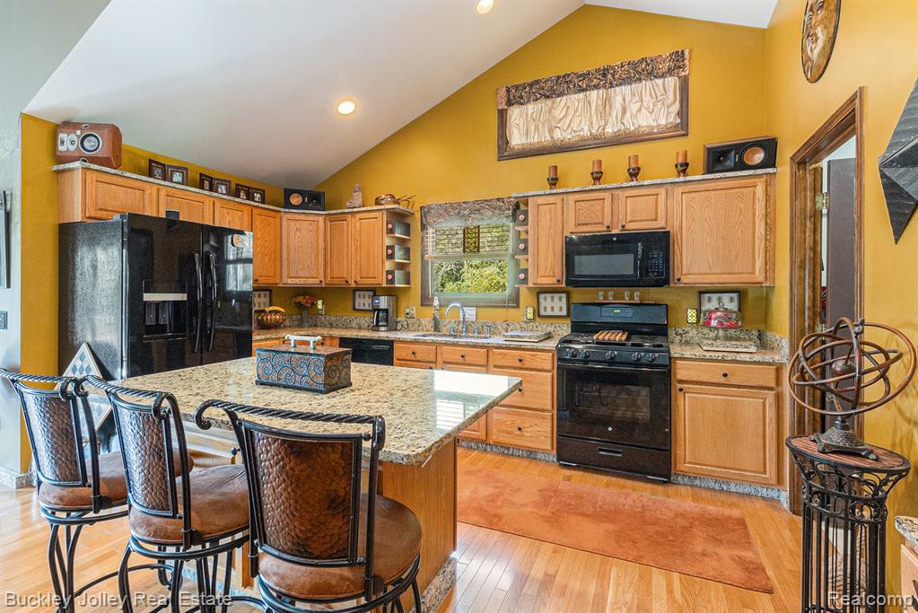 928 WESTWIND SHORE Drive, Howell, MI 48843 — Photo 3