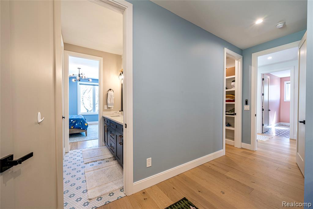 828 Cherokee Avenue, Royal Oak, MI 48067 — Photo 42