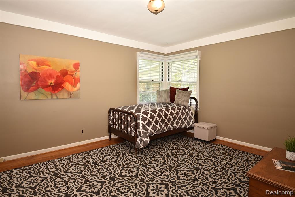 4126 N FULTON Place, Royal Oak, MI 48073 — Photo 12