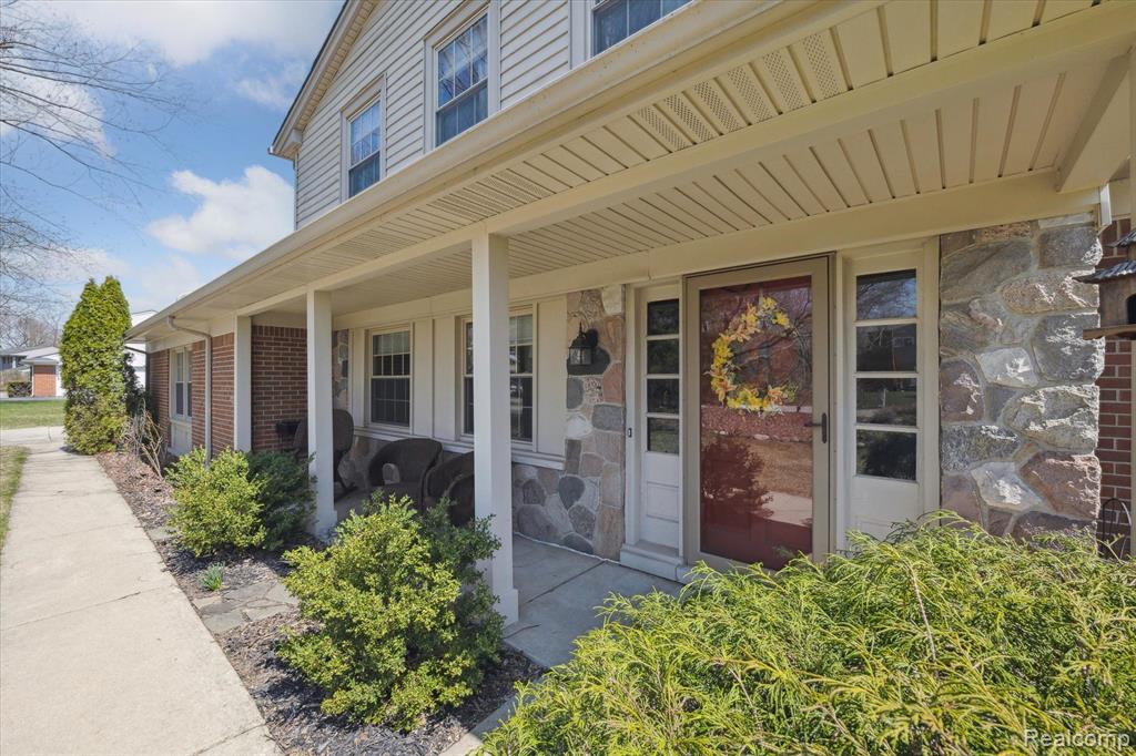 5675 Thorny Ash Road, Rochester, MI 48306 — Photo 3