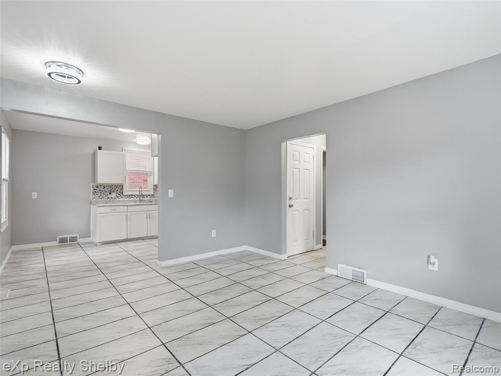 16476 Rossini Drive, Detroit, MI 48205 — Photo 6