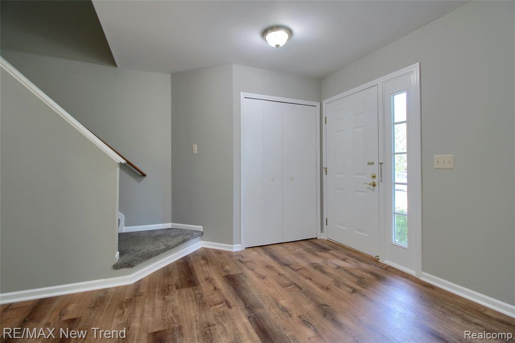 3241 Buckhorn Court, Ann Arbor, MI 48105 — Photo 4