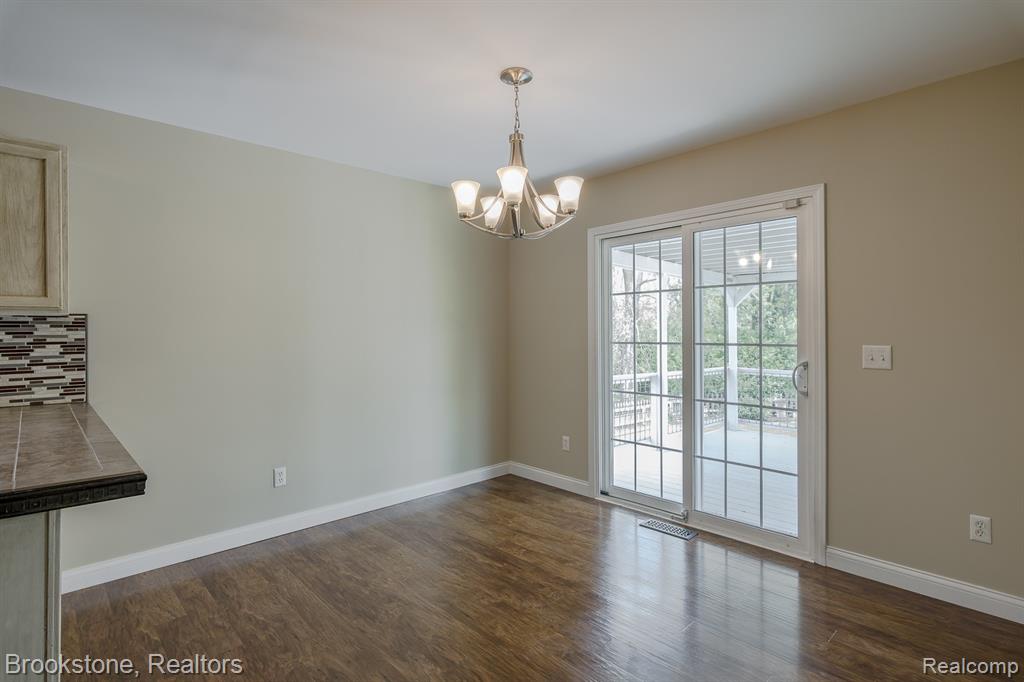 4289 Covey Lane, Grand Blanc, MI 48439 — Photo 14