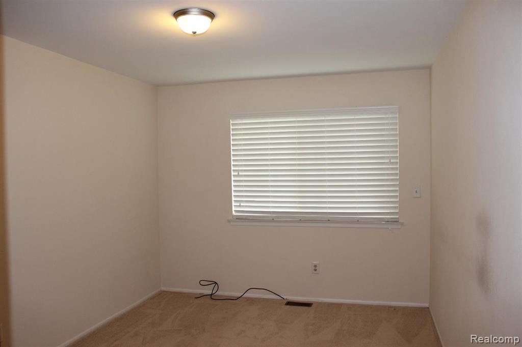 925 N Terrace Lane, Ypsilanti, MI 48198 — Photo 5